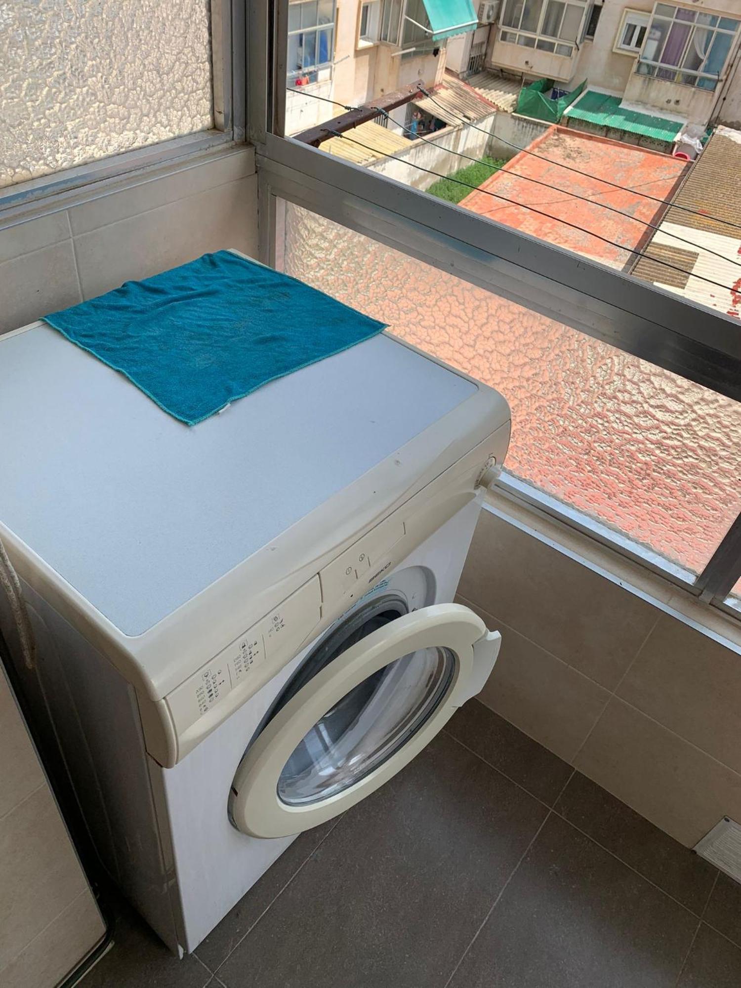 Visitando A Mijail Apartment อาลิกันเต ภายนอก รูปภาพ